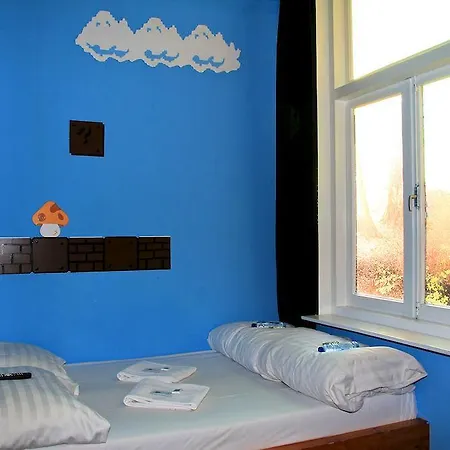 The Flying Pig Uptown Hostel Amsterdam