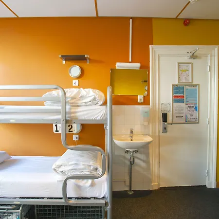 Flying Pig Uptown אכסניה