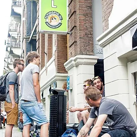 Flying Pig Uptown Hostel *