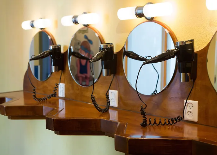 بيت شباب Flying Pig Uptown