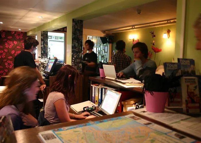 بيت شباب Flying Pig Uptown