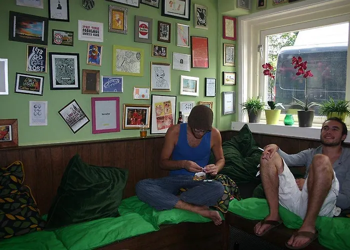 Flying Pig Uptown بيت شباب *