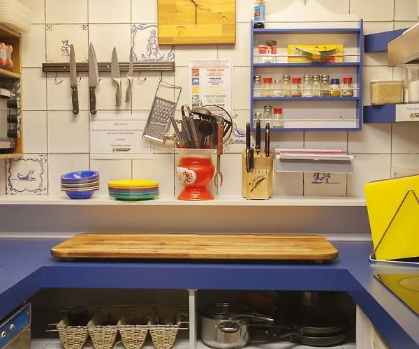 بيت شباب Flying Pig Uptown