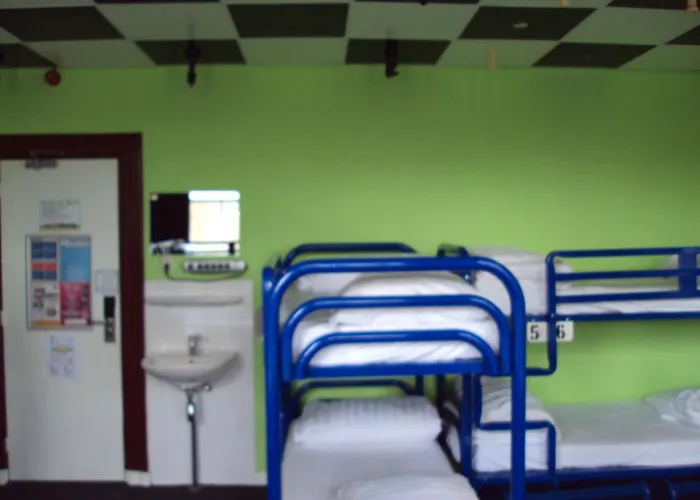 بيت شباب Flying Pig Uptown *