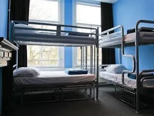 Flying Pig Uptown بيت شباب *