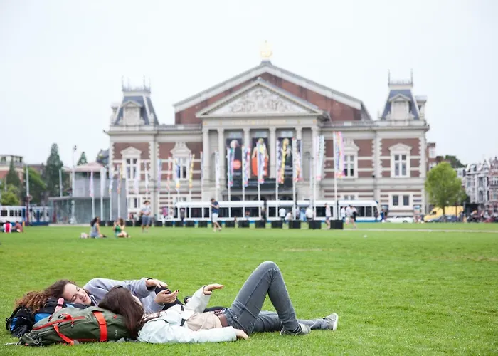 Flying Pig Uptown بيت شباب أمستردام